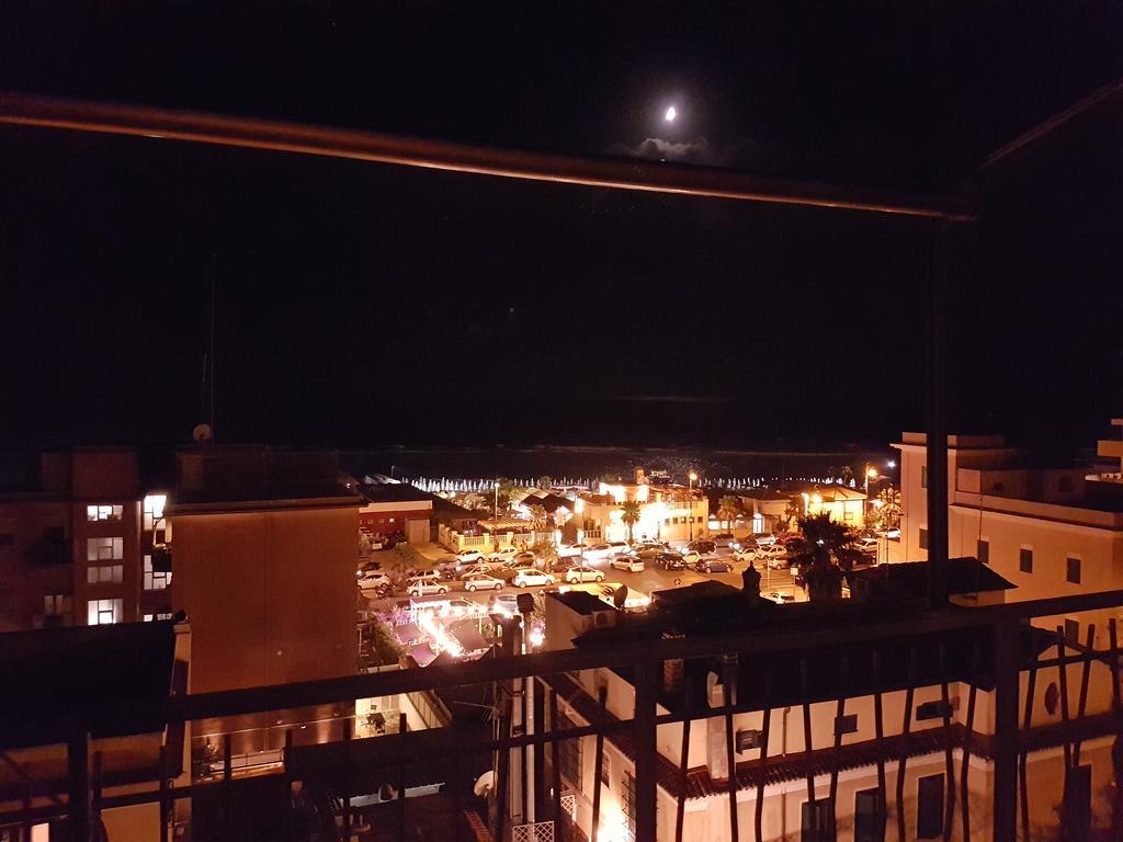 Mary'S Penthouse Apartment Лидо ди Остия Екстериор снимка