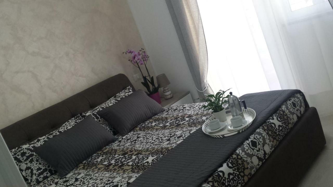 Mary'S Penthouse Apartment Лидо ди Остия Екстериор снимка