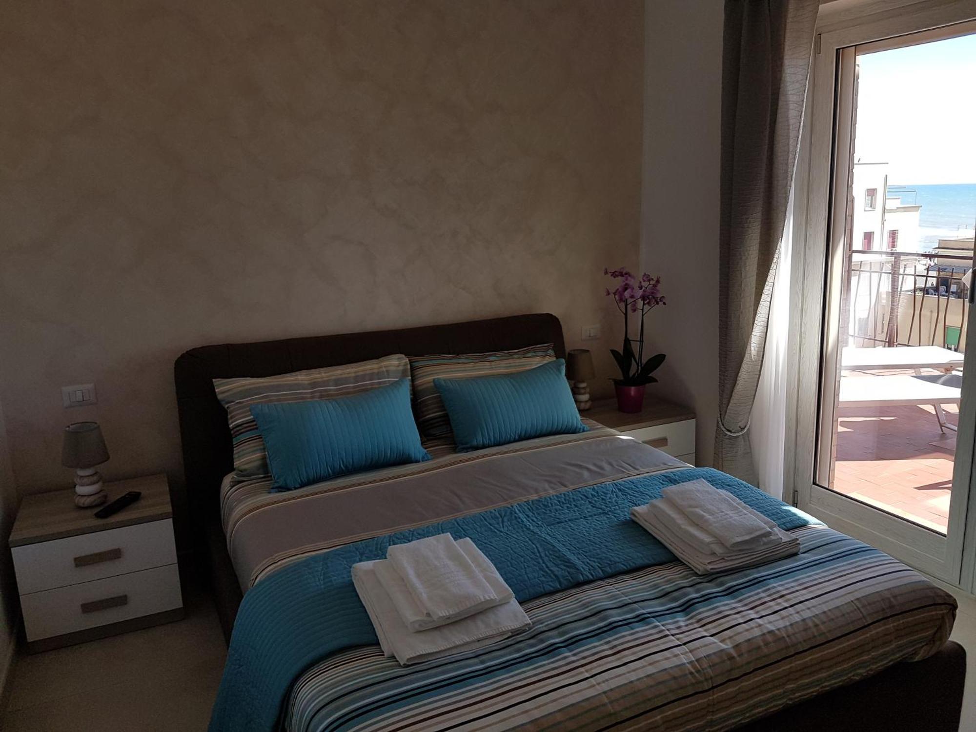 Mary'S Penthouse Apartment Лидо ди Остия Екстериор снимка